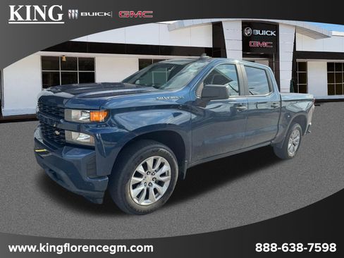 Used 2020 Chevrolet Silverado 1500 Custom w/ Custom Value Package AWD/4WD image 1