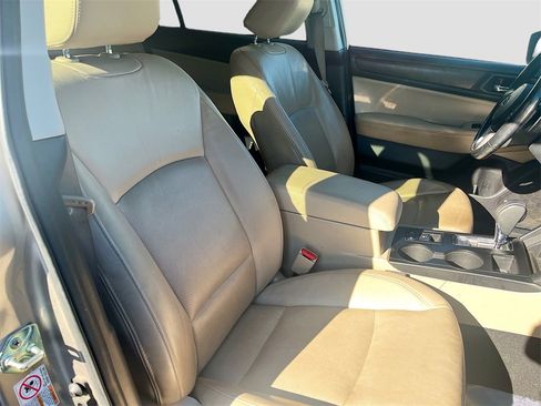 Used 2015 Subaru Outback 2.5i Limited image 29