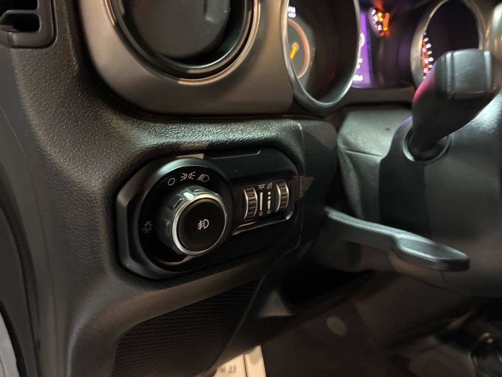 Used 2020 Jeep Wrangler Unlimited Sport AWD/4WD image 23