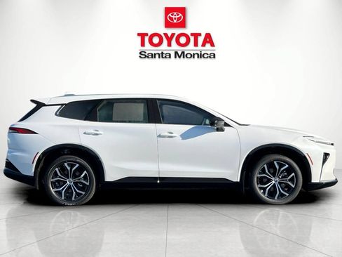 New 2026 Toyota Crown Signia AWD/4WD image 2