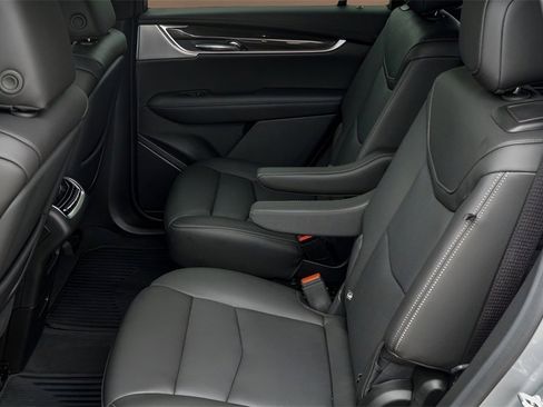 New 2025 Cadillac XT6 Sport w/ Technology Package image 20