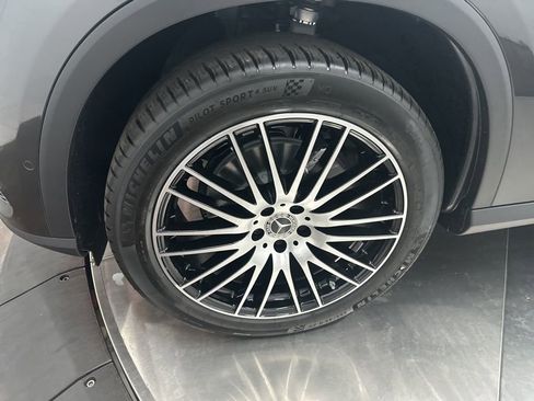 Used 2026 Mercedes-Benz GLC 300 image 32