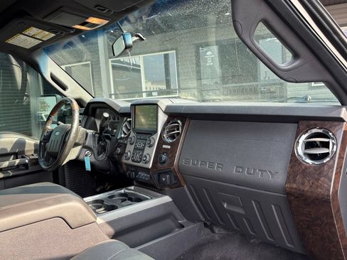 Used 2016 Ford F350 Platinum w/ Platinum Package AWD/4WD image 22