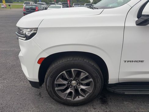 Used 2022 Chevrolet Tahoe LT w/ Luxury Package AWD/4WD image 13