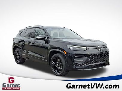 Certified 2025 Volkswagen Tiguan SE R-Line