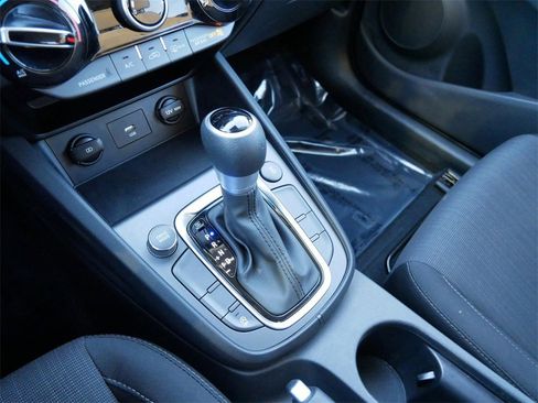 Used 2023 Hyundai Kona SEL image 21