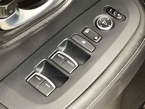 Used 2023 Honda HR-V EX-L image 21