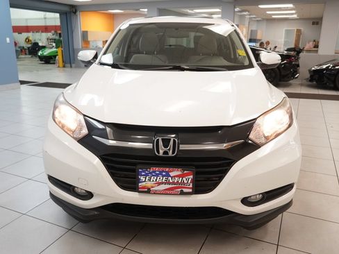 Used 2017 Honda HR-V EX image 15
