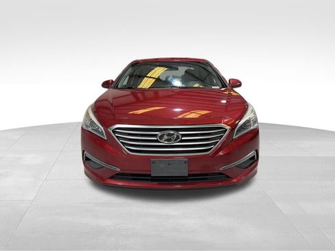 Used 2015 Hyundai Sonata SE image 2