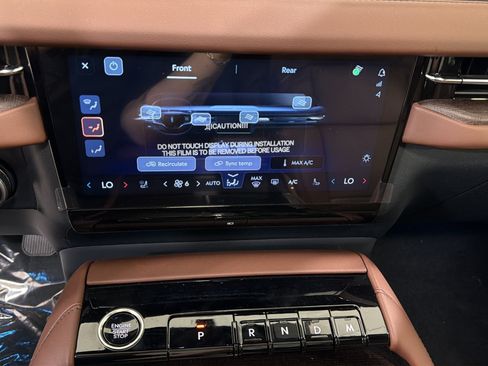 New 2026 Lincoln Navigator L Reserve AWD/4WD image 18