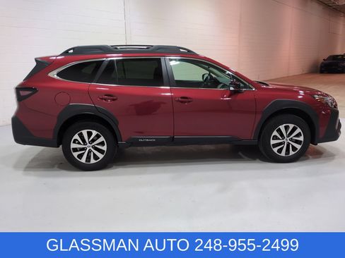 Certified 2025 Subaru Outback Premium w/ Popular Package #1A AWD/4WD image 2