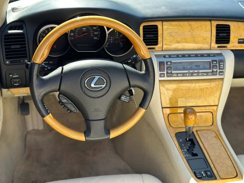 Used 2003 Lexus SC 430 Convertible RWD image 15