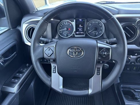Used 2023 Toyota Tacoma Limited AWD/4WD image 15