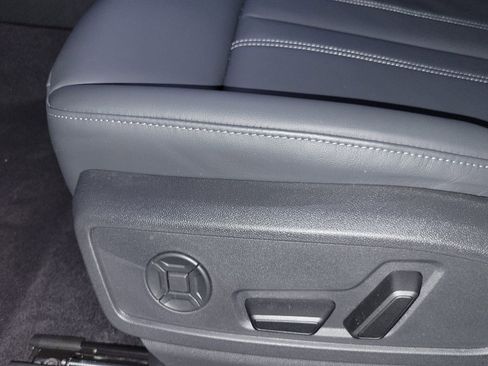 New 2025 Audi Q5 Premium Plus image 28