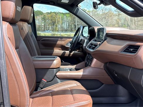 Used 2021 Chevrolet Tahoe High Country image 9