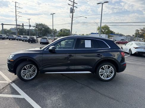 Used 2018 Audi Q5 2.0T Premium Plus w/ Premium Plus Package AWD/4WD image 3