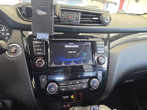 Used 2020 Nissan Rogue Sport SV w/ All-Weather Package image 1