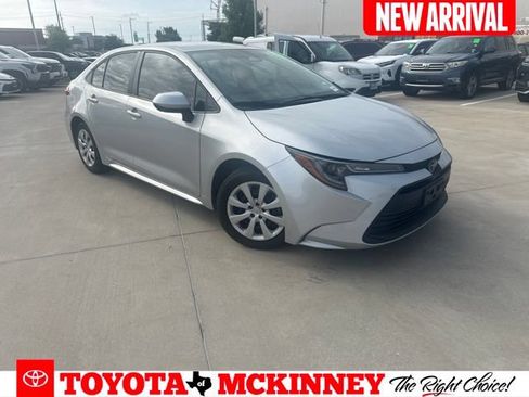 Used 2024 Toyota Corolla LE FWD image 1