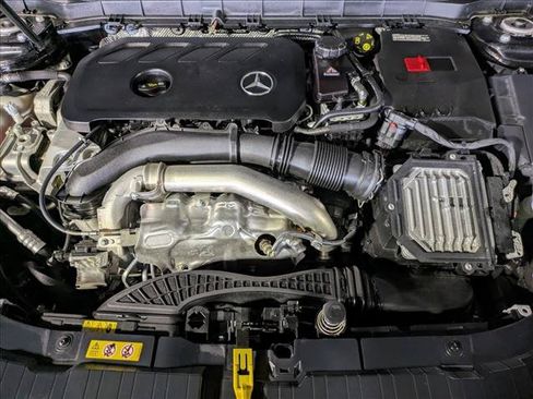 Certified 2025 Mercedes-Benz GLB 250 image 25