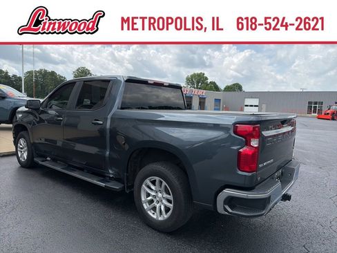 Used 2022 Chevrolet Silverado 1500 LT AWD/4WD image 3