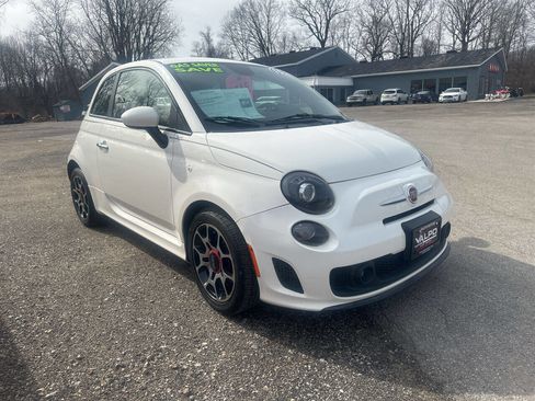 Used 2015 FIAT 500 Turbo w/ Comfort/Convenience Group image 2