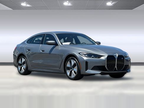Used 2024 BMW i4 eDrive35 w/ Premium Package RWD image 6