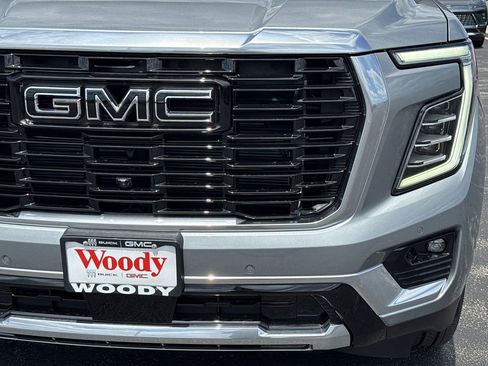 New 2026 GMC Yukon XL Denali w/ Denali Reserve Package AWD/4WD image 11