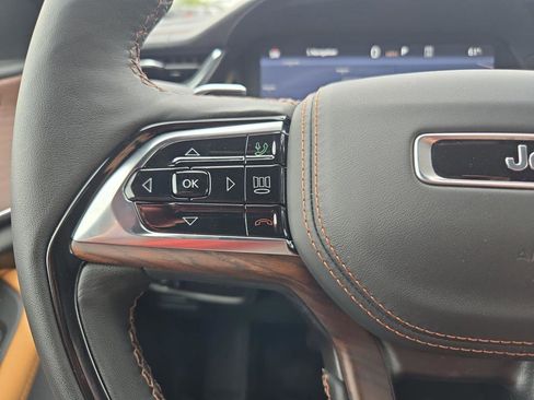 New 2025 Jeep Grand Cherokee Summit w/ MOPAR Finishing Package image 22