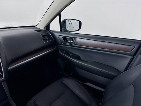 Used 2018 Subaru Outback 2.5i Limited image 25