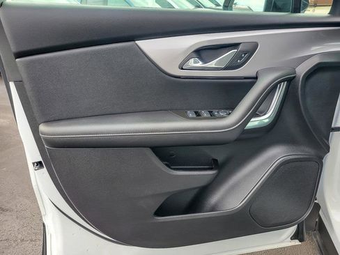 New 2025 Chevrolet Blazer LT w/ Midnight/Sport Edition image 40