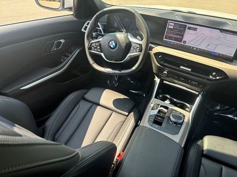 Used 2025 BMW 330i xDrive Sedan AWD/4WD image 20
