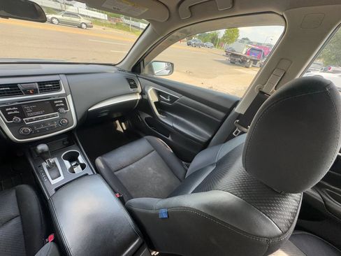 Used 2016 Nissan Altima 2.5 SR FWD image 22