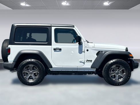 Used 2024 Jeep Wrangler Sport AWD/4WD image 7