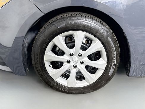 Used 2024 Toyota Corolla LE FWD image 37