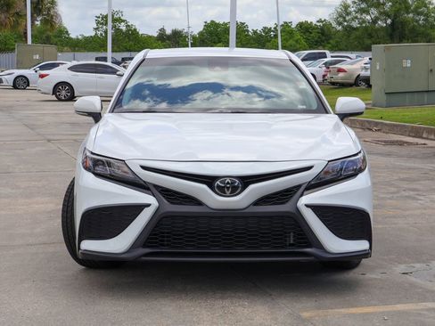 Used 2024 Toyota Camry SE FWD image 24