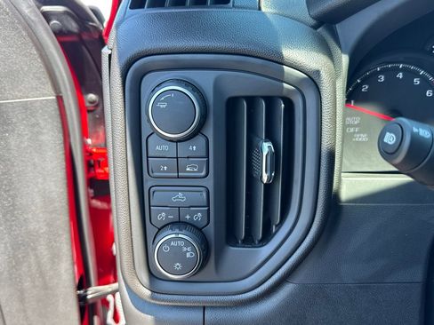 Used 2025 Chevrolet Silverado 1500 Custom AWD/4WD image 27