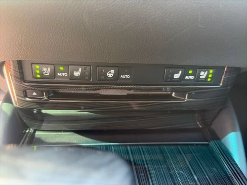 Used 2019 Lexus ES 300h w/ Premium Package FWD image 44