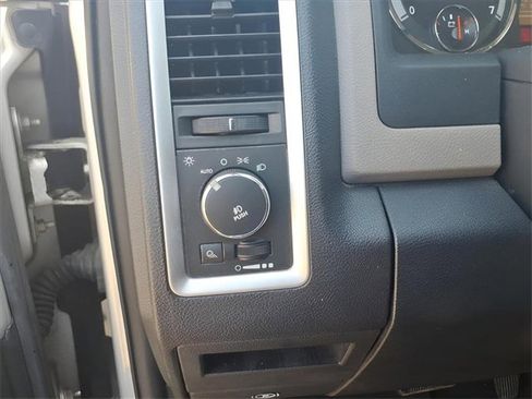 Used 2011 RAM 1500 Big Horn image 14