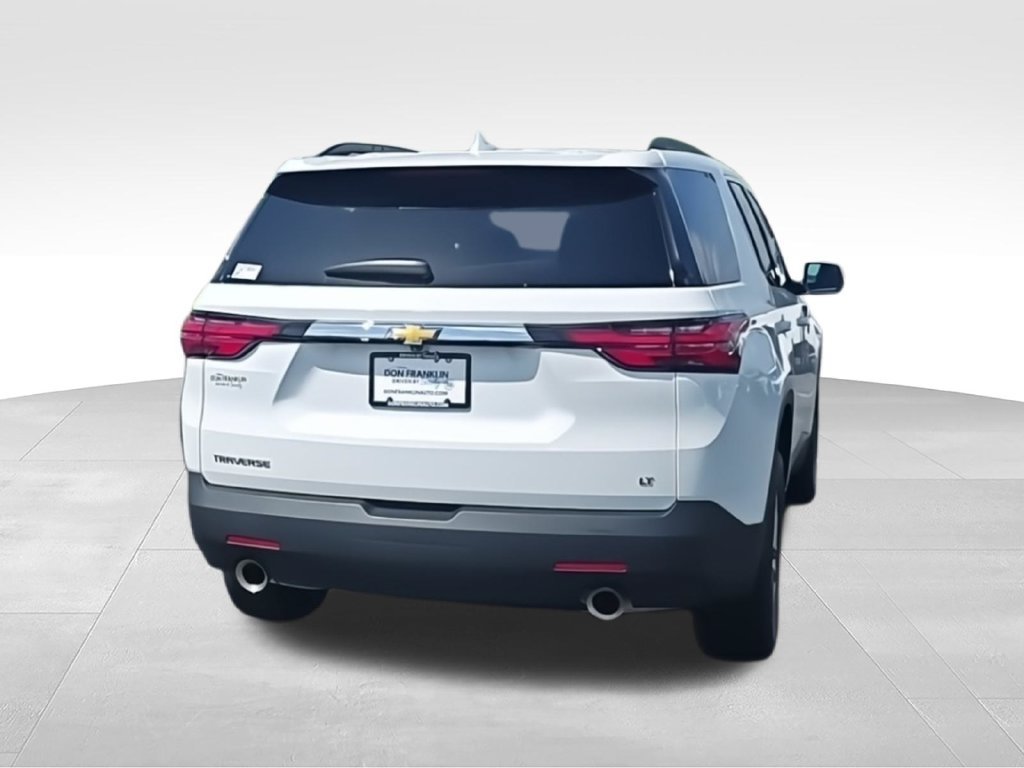 Used 2023 Chevrolet Traverse LT FWD image 8