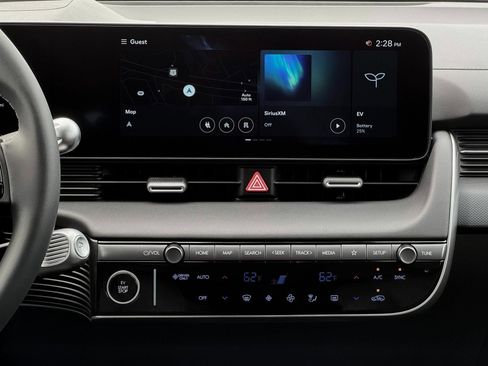 New 2025 Hyundai Ioniq 5 Limited image 19