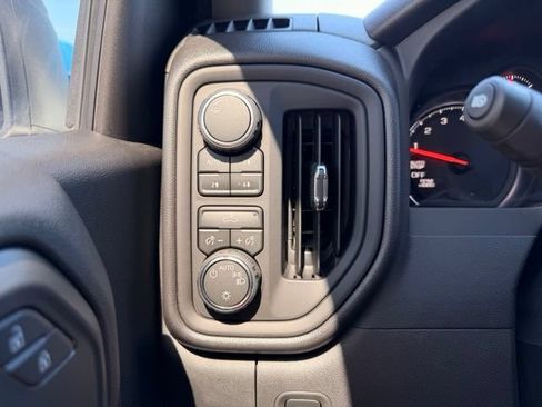New 2026 Chevrolet Silverado 1500 Custom Trail Boss AWD/4WD image 18