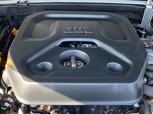 Used 2023 Jeep Wrangler Unlimited image 24