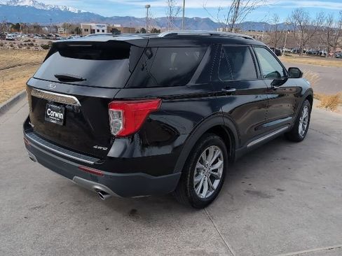 Used 2023 Ford Explorer Limited AWD/4WD image 8