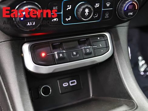 Used 2020 GMC Acadia SLE w/ Driver Convenience Package AWD/4WD image 13