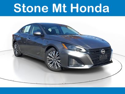 Used 2023 Nissan Altima 2.5 SV