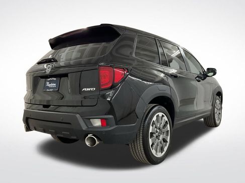 Used 2025 Honda Passport EX-L image 3