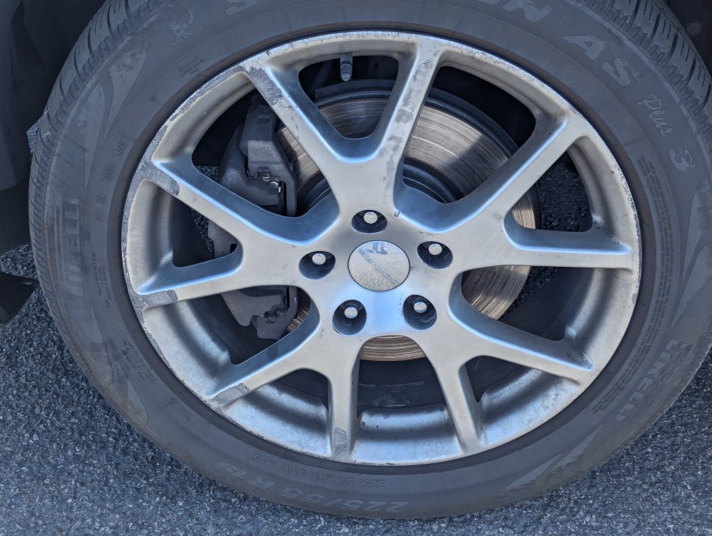 Used 2015 Dodge Journey R/T w/ Flexible Seating Group FWD image 13