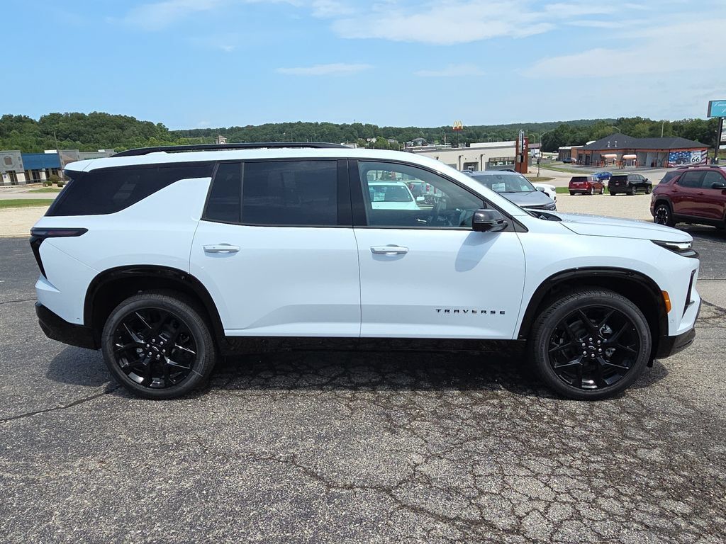 New 2026 Chevrolet Traverse RS FWD image 9