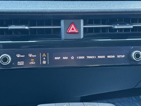 Used 2024 Kia EV6 Light image 23