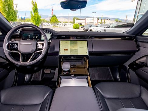 New 2026 Land Rover Range Rover Sport SE AWD/4WD image 38